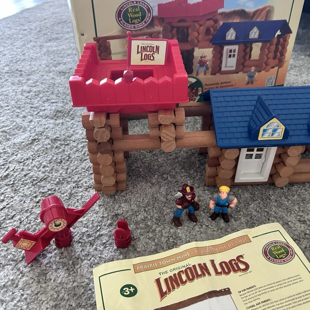 Lincoln Logs please zoom